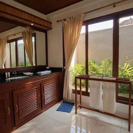 Villa Unggul-3